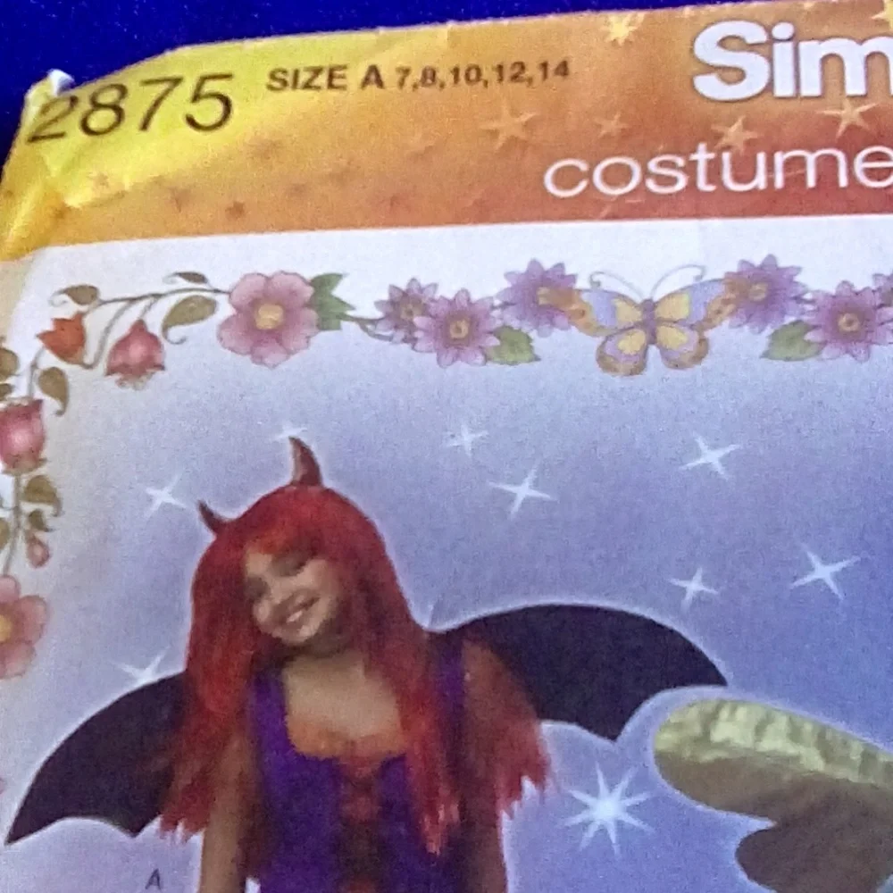 Simplicity Girls Costume W/Wings 2 Styles